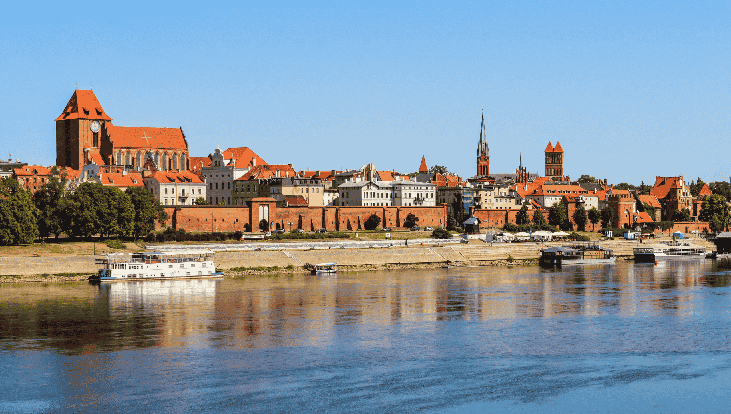 Parking w Toruniu: Gdzie parkować? Strefy i darmowe miejsca